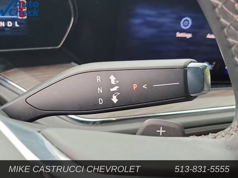 Used 2025 Chevrolet Tahoe LT AWD/4WD image 15