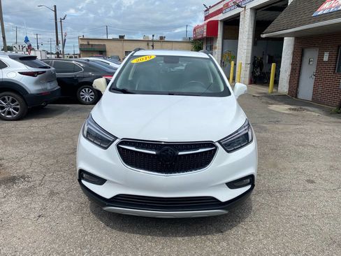 Used 2019 Buick Encore Essence image 3