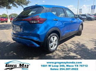 Used 2021 Nissan Kicks S FWD video 3
