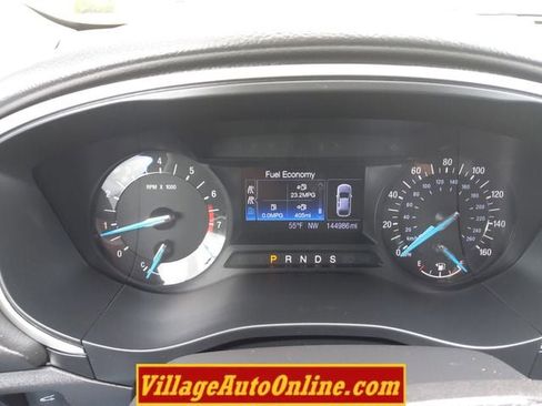 Used 2013 Ford Fusion SE FWD image 22