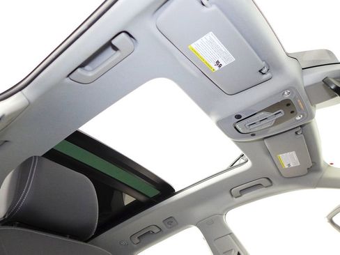 Used 2022 Audi Q5 2.0T Premium w/ Convenience Package image 18