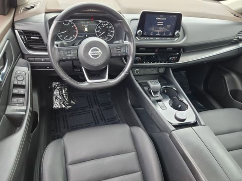 Used 2021 Nissan Rogue SV w/ Premium Package AWD/4WD image 17