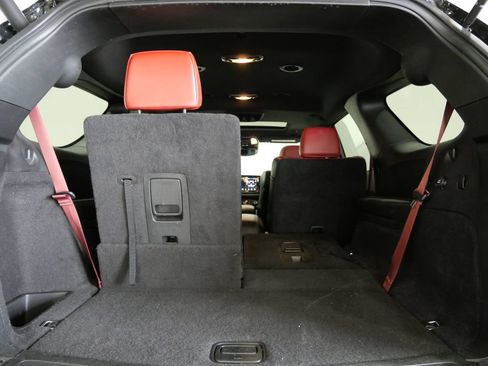 Used 2022 Dodge Durango SRT w/ Technology Group AWD/4WD image 29