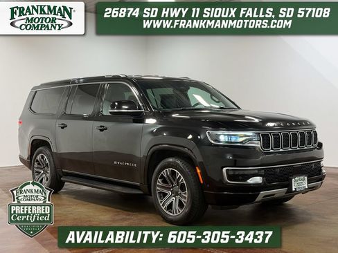 Used 2023 Jeep Wagoneer L Series II AWD/4WD image 1