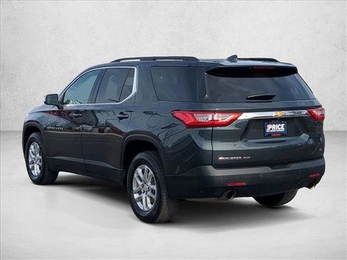 Used 2021 Chevrolet Traverse LT image 8