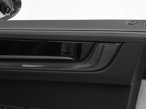 Certified 2025 Porsche Cayenne Turbo GT AWD/4WD image 35