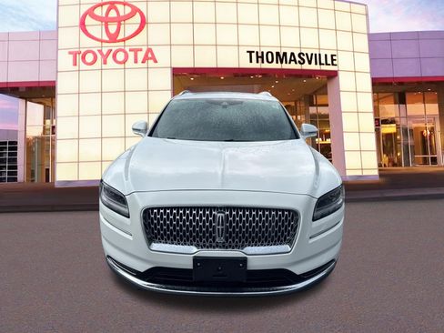 Used 2023 Lincoln Nautilus Reserve FWD image 2