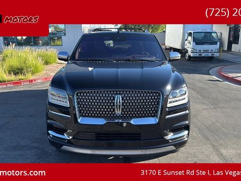 Used 2020 Lincoln Navigator L Black Label w/ Cargo Convenience Package AWD/4WD image 4