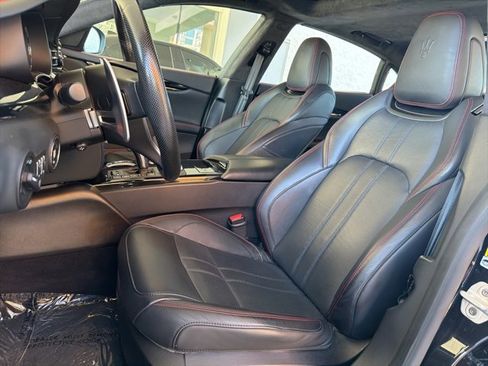 Certified 2022 Maserati Quattroporte GT image 16