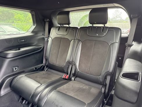Used 2023 Jeep Grand Cherokee L Laredo AWD/4WD image 12