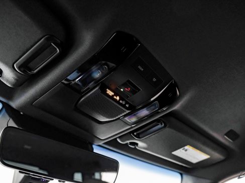 Used 2024 Toyota Land Cruiser image 38