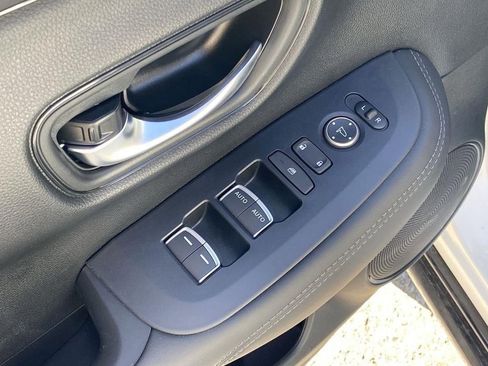 New 2026 Honda HR-V EX-L image 16