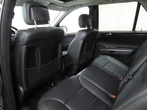 Used 2010 Mercedes-Benz ML 350 4MATIC image 24