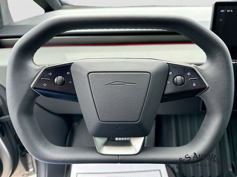 Used 2025 Tesla Cybertruck AWD Crew Cab image 12