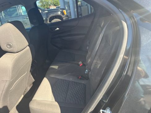 Used 2018 Chevrolet Equinox LT image 22