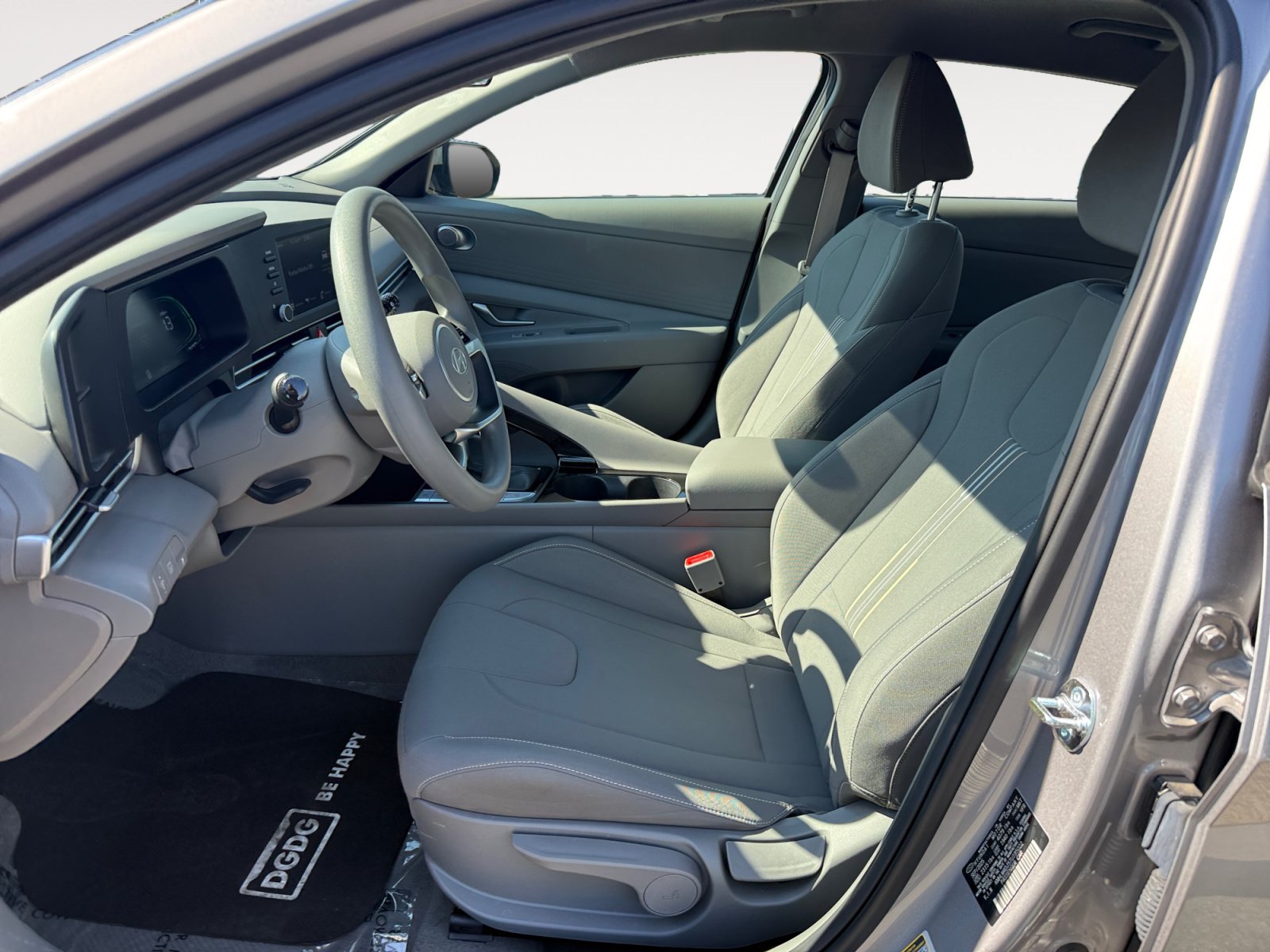 Certified 2026 Hyundai Elantra Hybrid FWD image 10