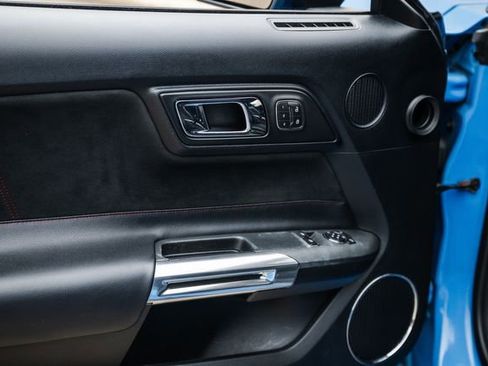 Used 2017 Ford Mustang GT Premium w/ Equipment Group 401A RWD image 58