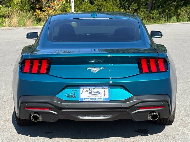 Used 2026 Ford Mustang Coupe RWD image 4