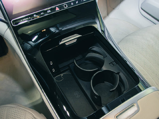 Certified 2023 Mercedes-Benz EQE 500 4MATIC Sedan image 17