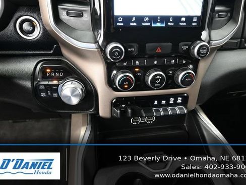 Used 2022 RAM 1500 Laramie AWD/4WD image 32