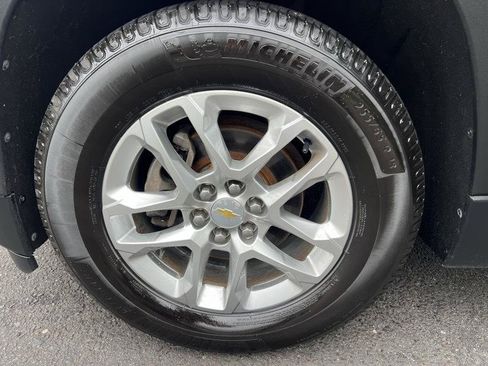 Used 2020 Chevrolet Traverse LT w/ Driver Confidence II Package AWD/4WD image 25