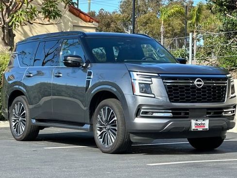 Used 2025 Nissan Armada Platinum Reserve image 7