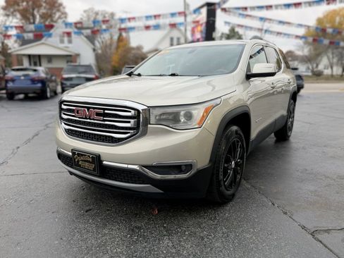 Used 2017 GMC Acadia SLT image 4