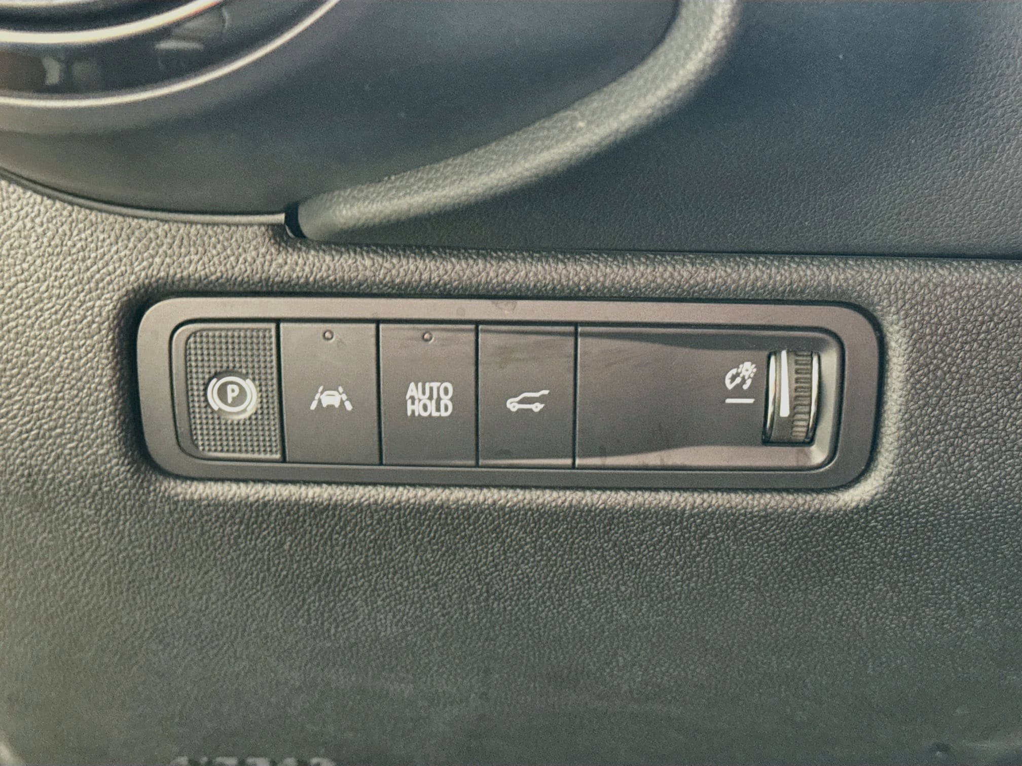 Used 2025 Chevrolet Equinox EV RS FWD image 13