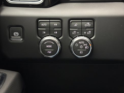 New 2026 GMC Sierra 1500 Denali w/ Denali Reserve Package AWD/4WD image 23