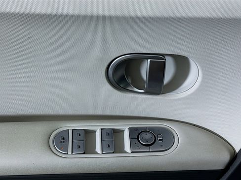 Used 2024 Hyundai Ioniq 5 SEL image 15