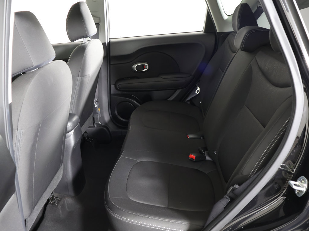 Used 2018 Kia Soul FWD image 27