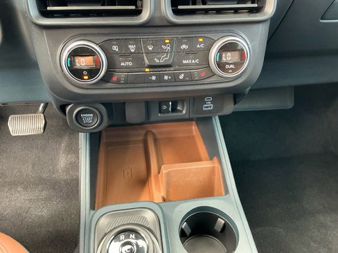 Used 2022 Ford Maverick Lariat w/ Lariat Luxury Package image 31