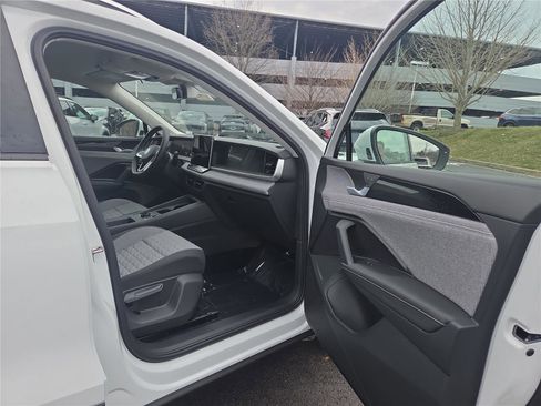 New 2026 Volkswagen Tiguan S image 25