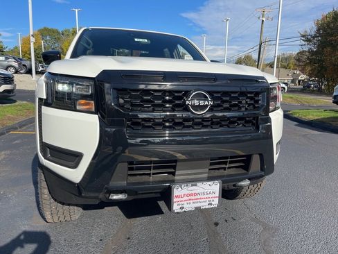 New 2026 Nissan Frontier SV w/ All-Weather Content Package image 9