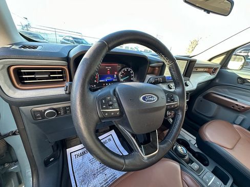 Used 2022 Ford Maverick Lariat w/ Lariat Luxury Package image 14