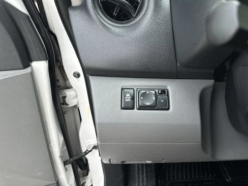 Used 2020 Nissan NV200 SV FWD image 17