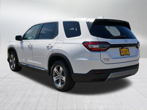 Certified 2025 Honda Pilot EX-L image 5