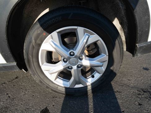 Certified 2024 Honda HR-V LX image 29