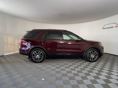 Used 2019 Ford Explorer Sport w/ Equipment Group 401A image 9