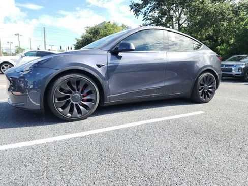 Used 2022 Tesla Model Y Performance AWD/4WD image 1