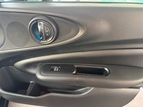 Used 2016 MINI Cooper Clubman image 27