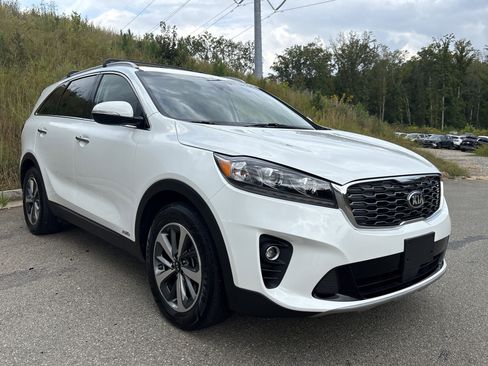Used 2019 Kia Sorento EX image 3