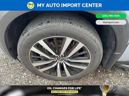 Used 2024 Nissan Pathfinder Platinum w/ Cargo Package AWD/4WD image 6
