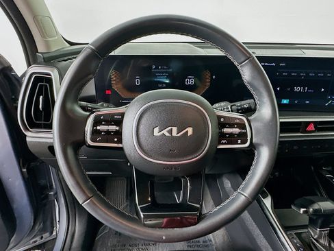 Used 2024 Kia Sorento S AWD/4WD image 12