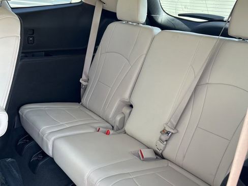Used 2022 Buick Enclave Premium image 19