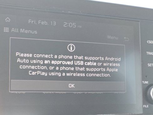 Used 2023 Kia Sportage LX image 3