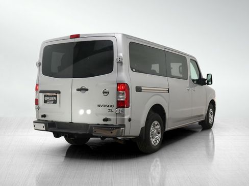 Used 2018 Nissan NV 3500 SL image 5