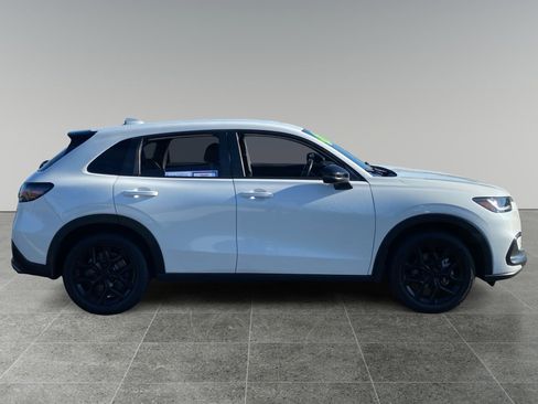 Used 2024 Honda HR-V Sport image 6