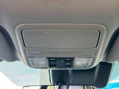 Used 2018 Honda Odyssey EX-L image 19