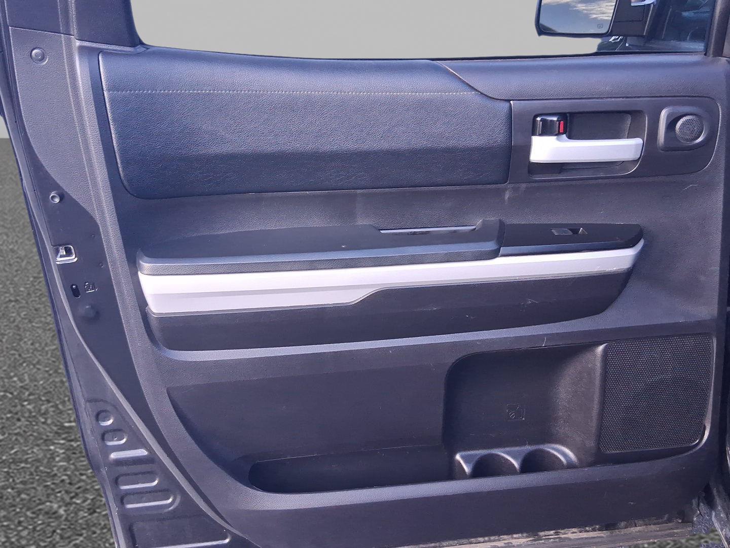 Used 2021 Toyota Tundra SR5 AWD/4WD image 12